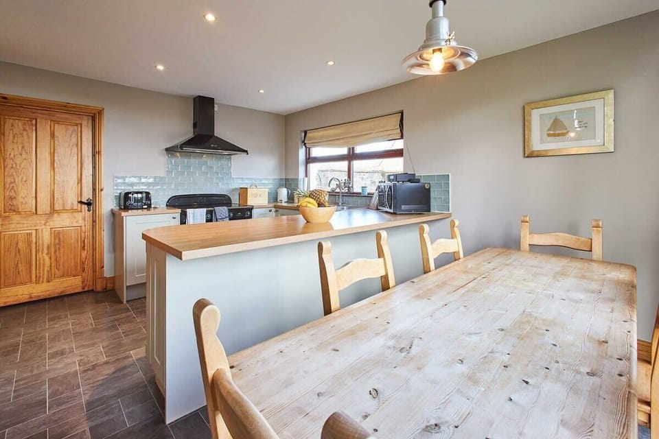 The Coach House, Beal - Host & Stay