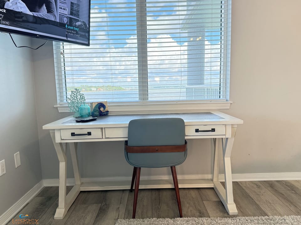 Destin West Heron 401 Master Bedroom - King Bed