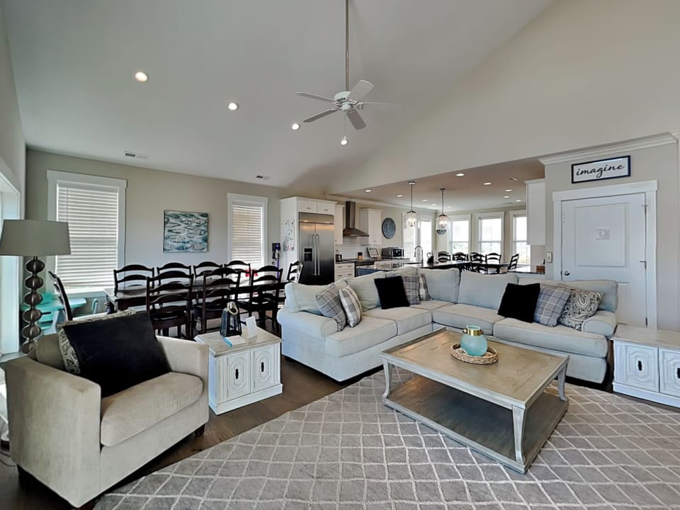 Spacious and Welcoming Layout