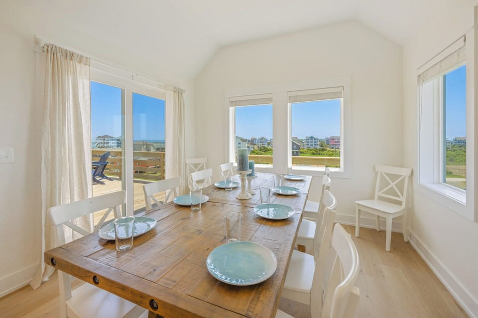 Surf or Sound Realty - 1195 - September Sessions - Dining Area -1