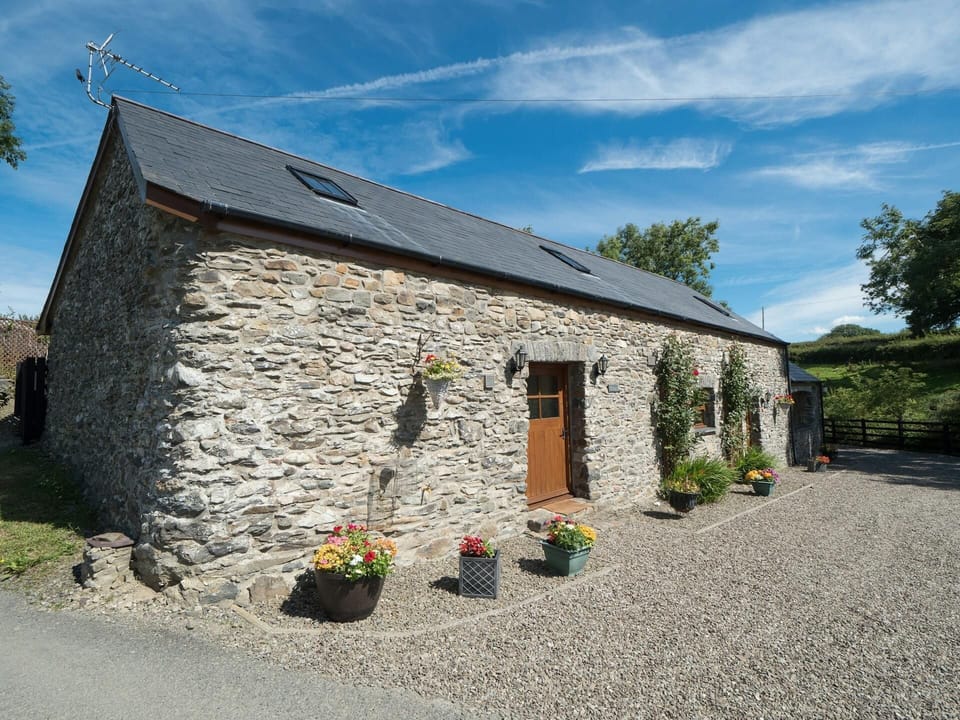 Eirlys and Briallen Cottages