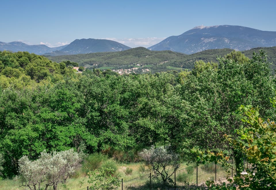 Exceptional property to rent with swimming pool