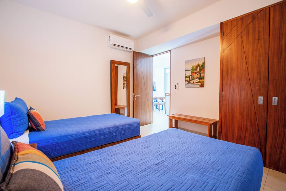 Air-conditioning guest bedroom with ample closet space