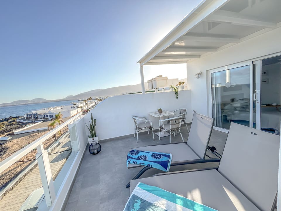 Casa Burgao 3 studio Seaview terrace Punta Mujeres