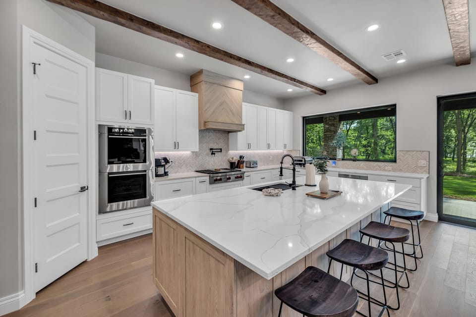 Huge gorgeous kitchen