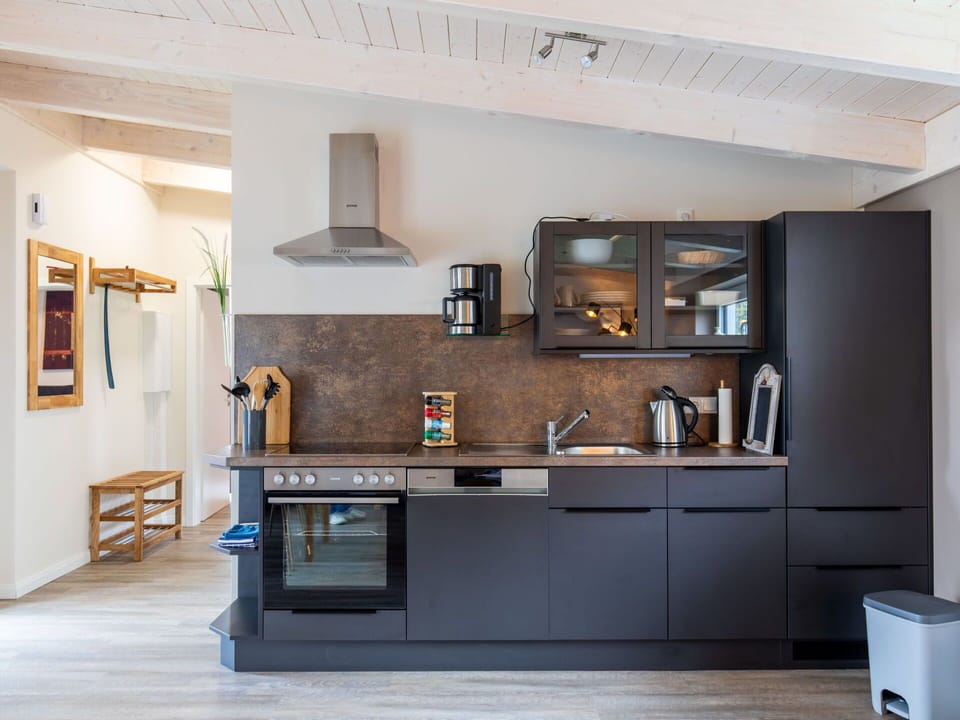 Cabinetry, Countertop, Building, Kitchen, Interior Design, Wood, House, Shelving, Flooring, Floor