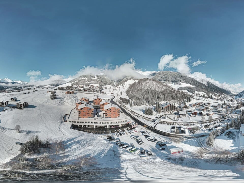 Sky, Cloud, Snow, Mountain, Slope, Highland, Glacial Landform, Mountainous Landforms, Ice Cap, Landscape