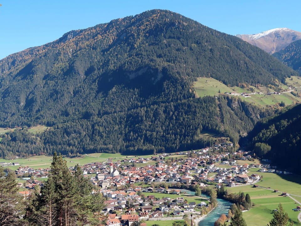Sky, Mountain, Natural Landscape, Highland, Landscape, Mountainous Landforms, Valley, Mountain Range, Tree, Plant