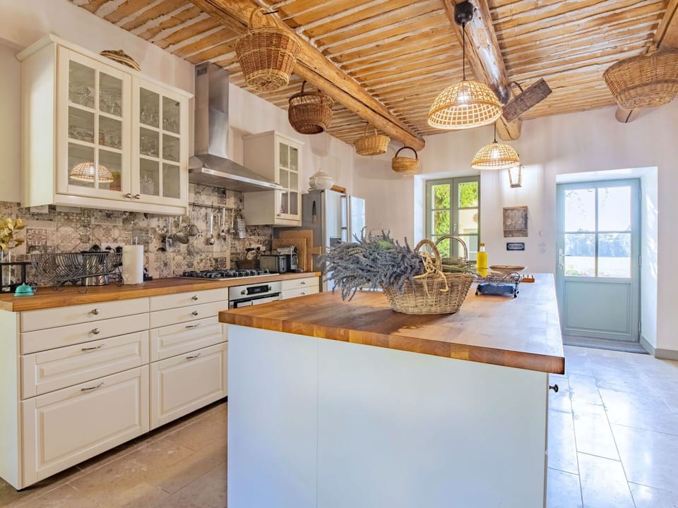 Cabinetry, Furniture, Countertop, Window, Wood, Building, Tap, Drawer, Interior Design, Kitchen