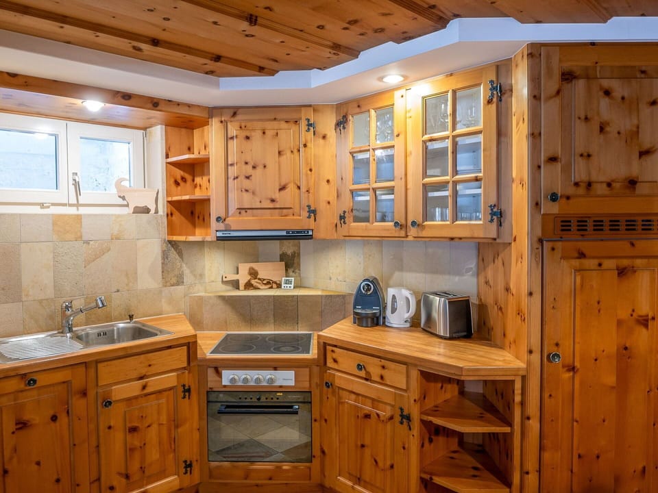 Cabinetry, Countertop, Furniture, Sink, Property, Kitchen Sink, Drawer, Kitchen, Wood, Tap