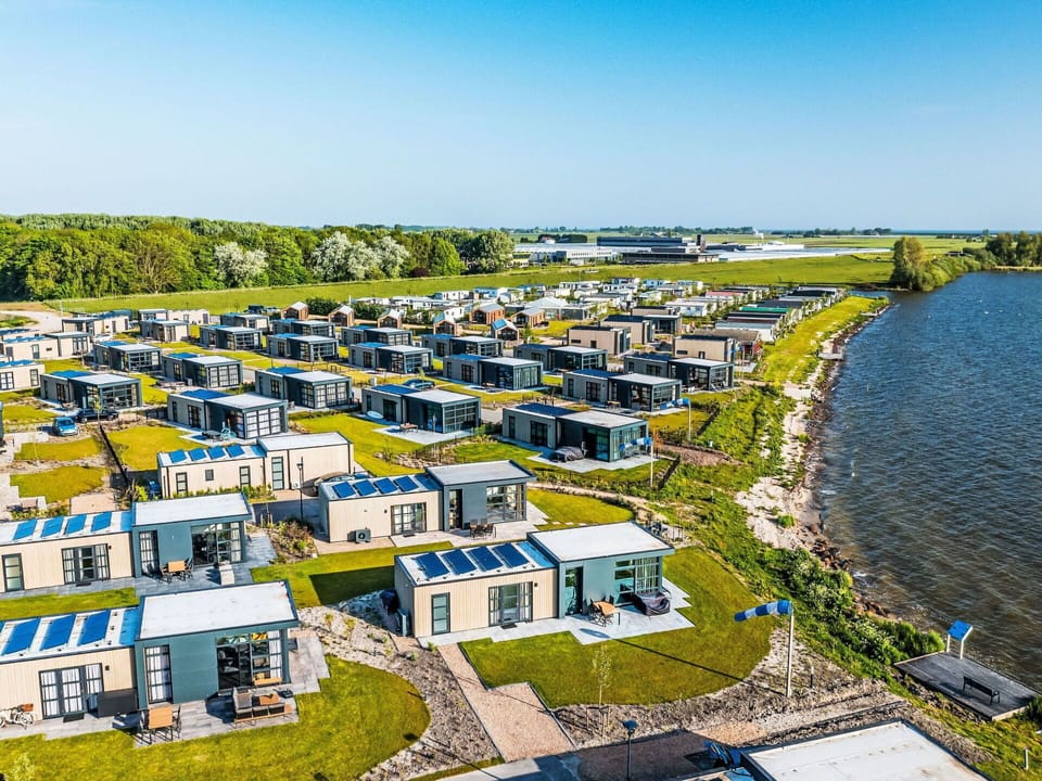 Sky, Water, Building, House, Natural Landscape, Land Lot, Urban Design, Residential Area, Landscape, Rural Area