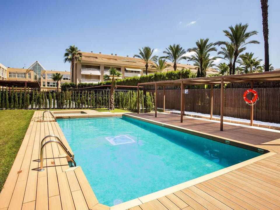Water, Sky, Plant, Property, Swimming Pool, Azure, Nature, Tree, Building, Architecture