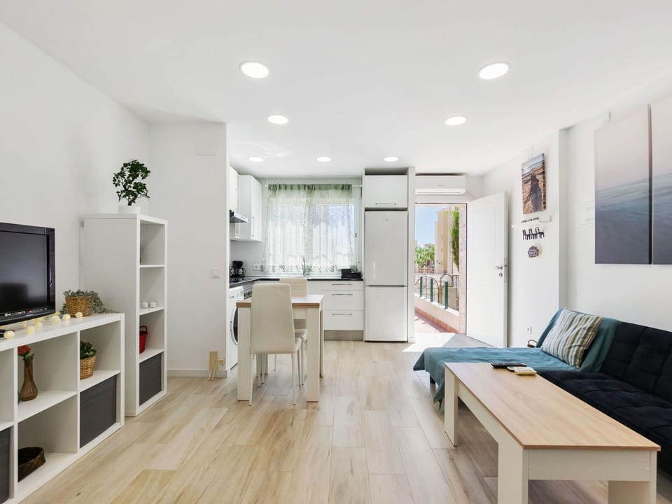 Table, Furniture, Couch, Plant, Comfort, Wood, Television, Lighting, Living Room, Flooring