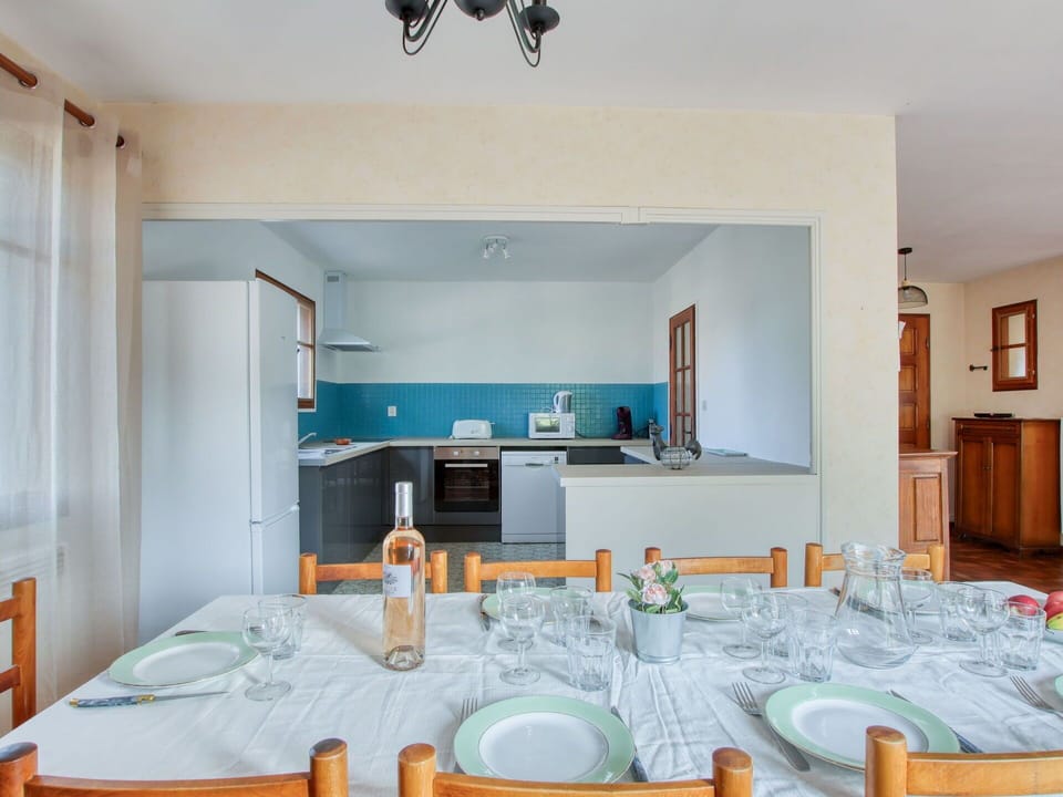 Property, Cabinetry, Tap, Countertop, Azure, Lighting, Sink, Plumbing Fixture, Wood, Building