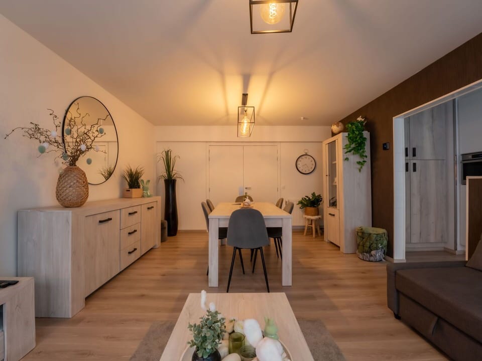 Furniture, Interior Design, Flooring, Wall, Floor, Wood, Light Fixture, Ceiling, Table, Room