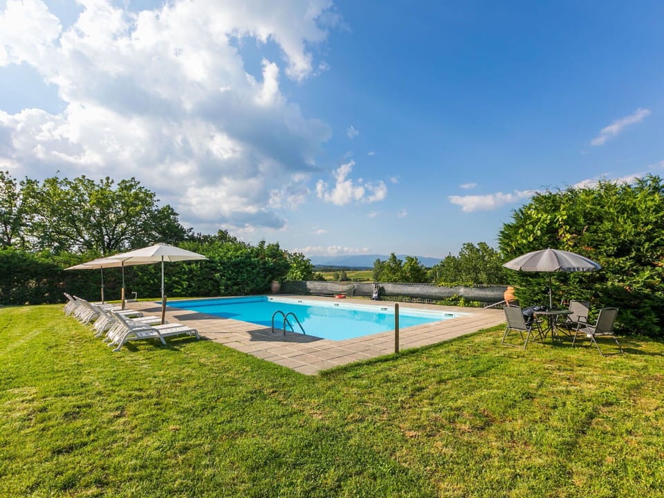 Water, Sky, Swimming Pool, Plant, Azure, Blue, Tree, Outdoor Furniture, Building, Shade