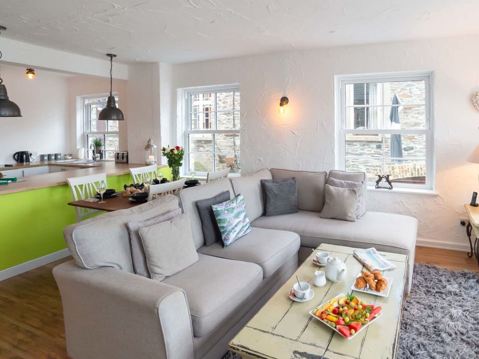 Couch, Furniture, Property, Table, Picture Frame, White, Interior Design, Floor, Living Room