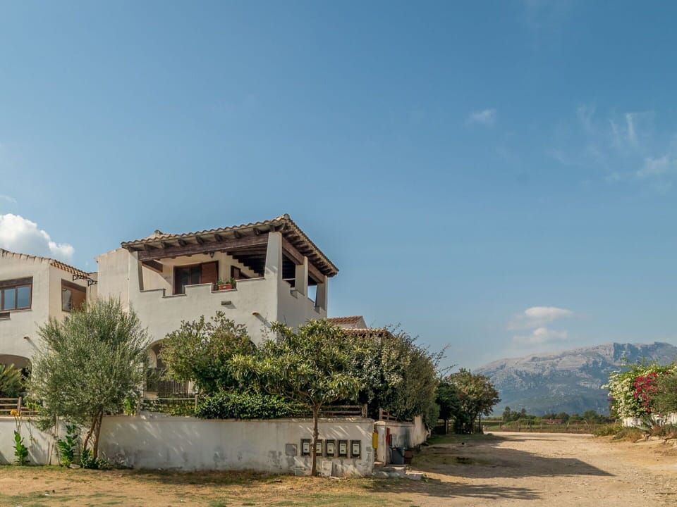 Sky, Plant, Cloud, Building, Window, House, Land Lot, Landscape, Facade, Tree