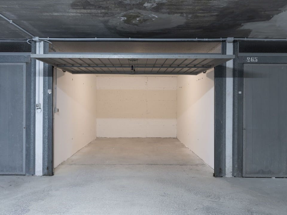 Wood, Shade, Asphalt, Gas, Composite Material, Road, Concrete, Ceiling, Parking, Road Surface