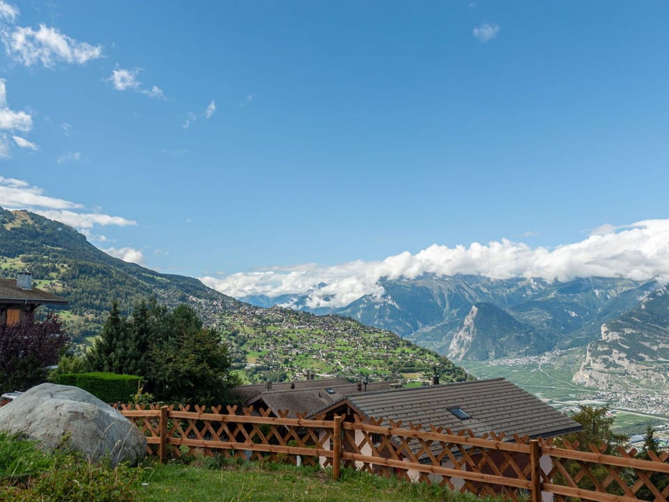Cloud, Sky, Mountain, Plant, Natural Landscape, Wood, Tree, Grass, Cumulus, Leisure