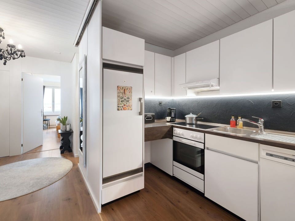 Kitchen, Interior Design, Kitchen Appliance, Countertop, Flooring, Major Appliance, Wood, Furniture, Ceiling, Floor