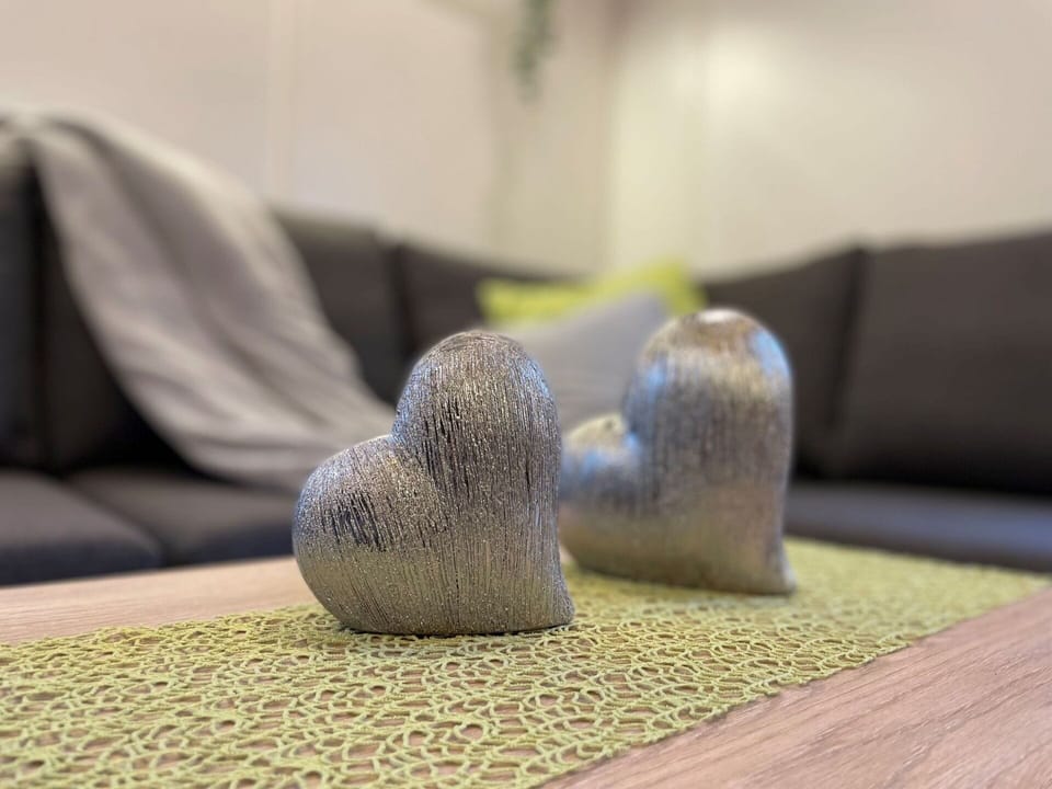 Wood, Flooring, Comfort, Art, Grass, Metal, Hardwood, Sculpture, Rock