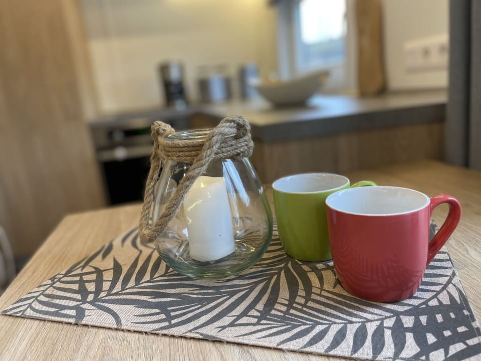 Table, Tableware, Furniture, Drinkware, Dishware, Cup, Tablecloth, Interior Design, Textile, Serveware