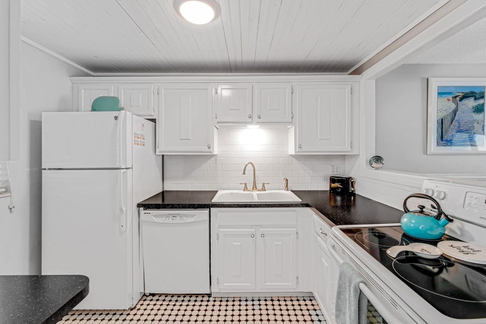 Fully-Equipped Kitchen