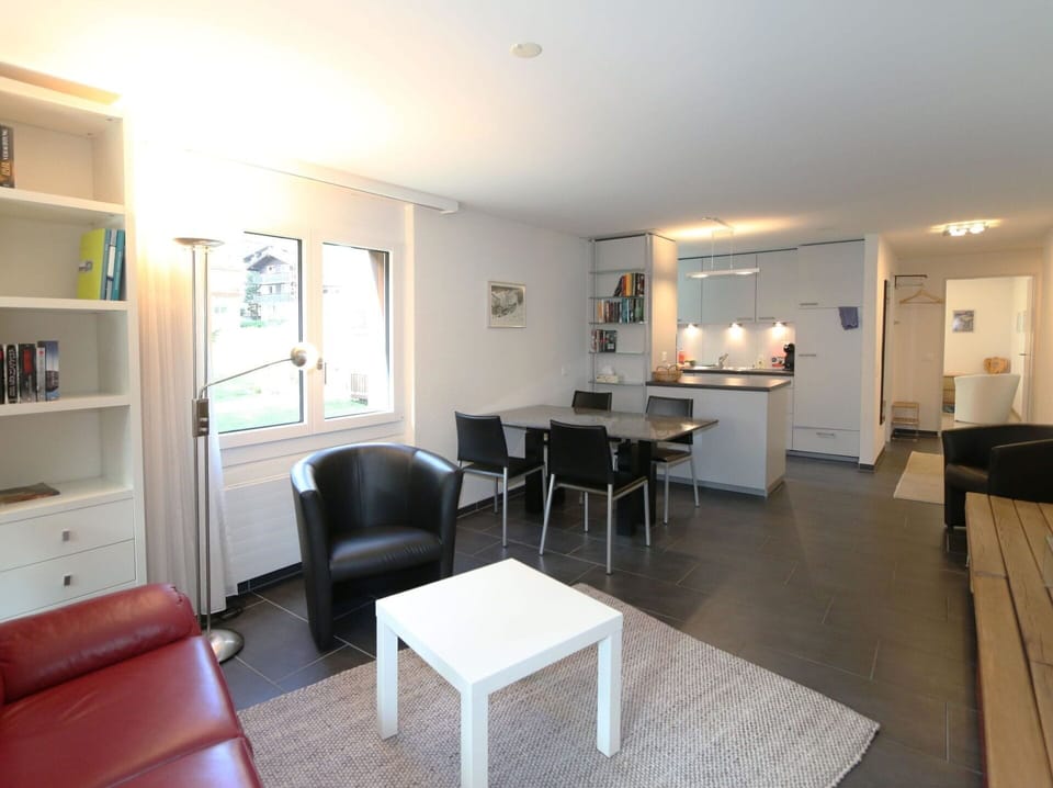Furniture, Table, Property, Building, Chair, Shelf, Wood, House, Living Room, Floor