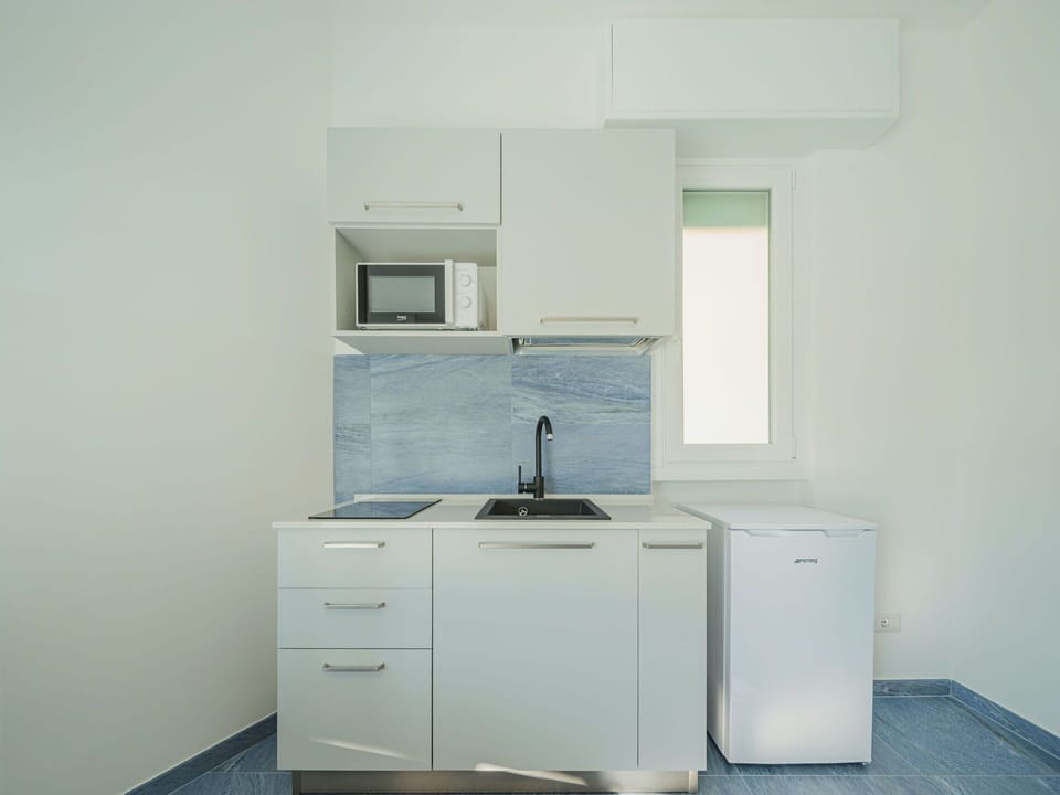 Cabinetry, Floor, Wood, House, Building, Gas, Flooring