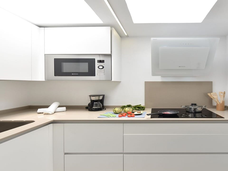 Cabinetry, White, Countertop, Kitchen Stove, Interior Design, Wood, Kitchen Sink, Kitchen, Floor