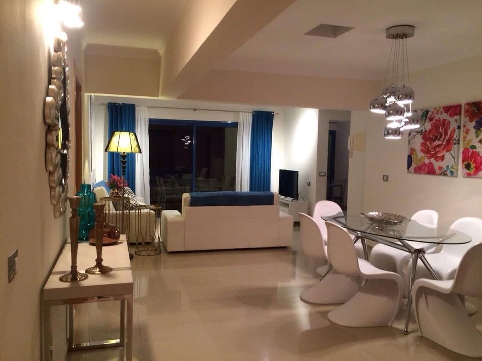 Table, Furniture, Property, Plant, Building, Window, Chair, Sky, Azure, Interior Design