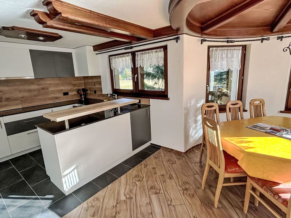 Property, Table, Cabinetry, Furniture, Countertop, Building, Wood, Chair, Kitchen, Interior Design