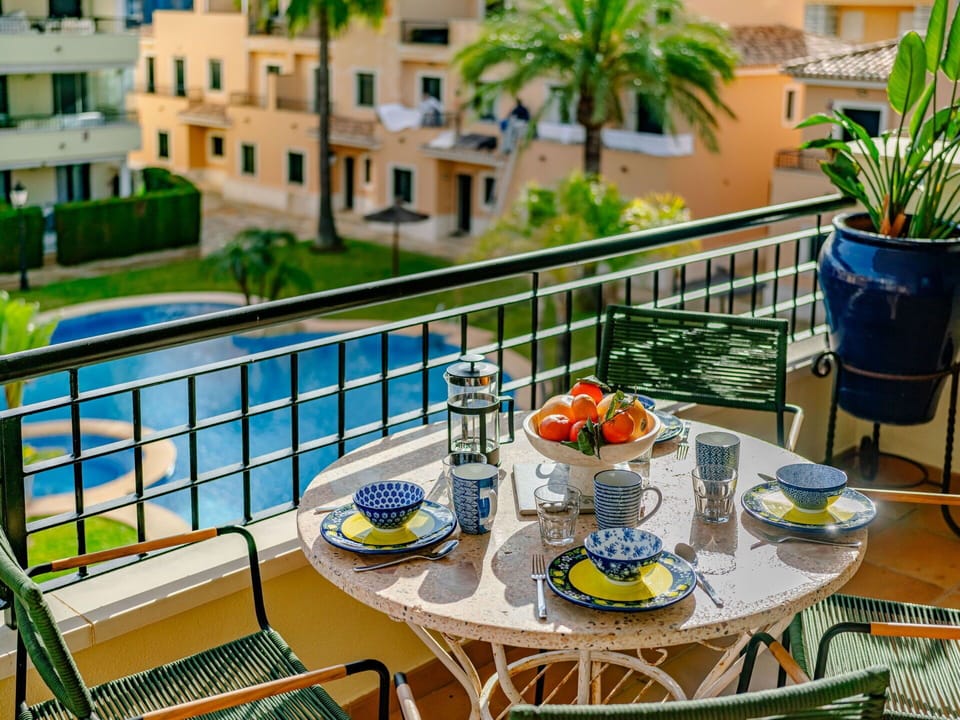 Outdoor Furniture, Apartment, Resort, Shade, Swimming Pool, Chair, Eco Hotel, Courtyard, Hotel