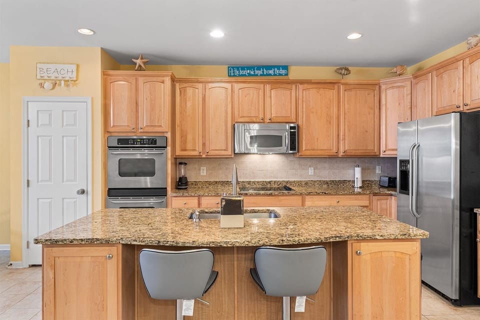 Sunset Island 25 Canal Side Mews East Kitchen Area