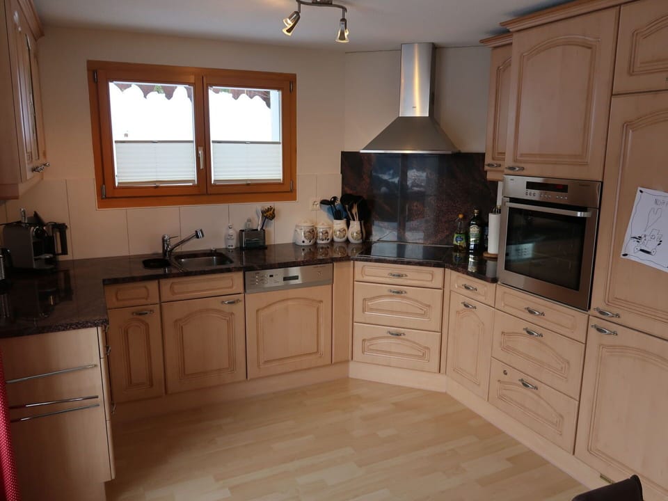 Brown, Countertop, Cabinetry, Property, Furniture, Sink, Kitchen Sink, Window, Kitchen, Drawer