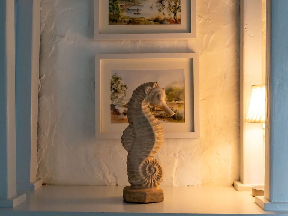 Plant, Building, Sky, Cloud, Window, House, Tree, Door, Land Lot, Shade