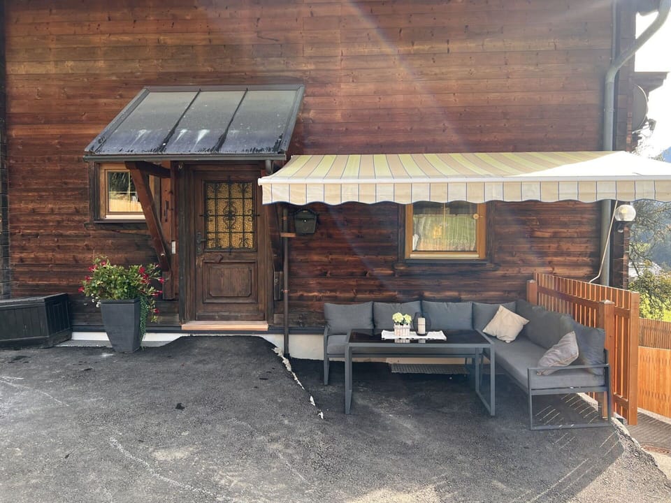 Property, Furniture, Building, Plant, Table, Flowerpot, Window, Wood, Shade, Houseplant