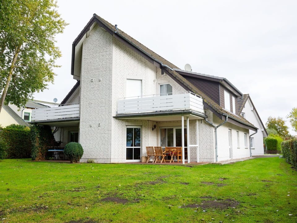 Plant, Building, Sky, Window, Tree, House, Land Lot, Cottage, Grass, Siding