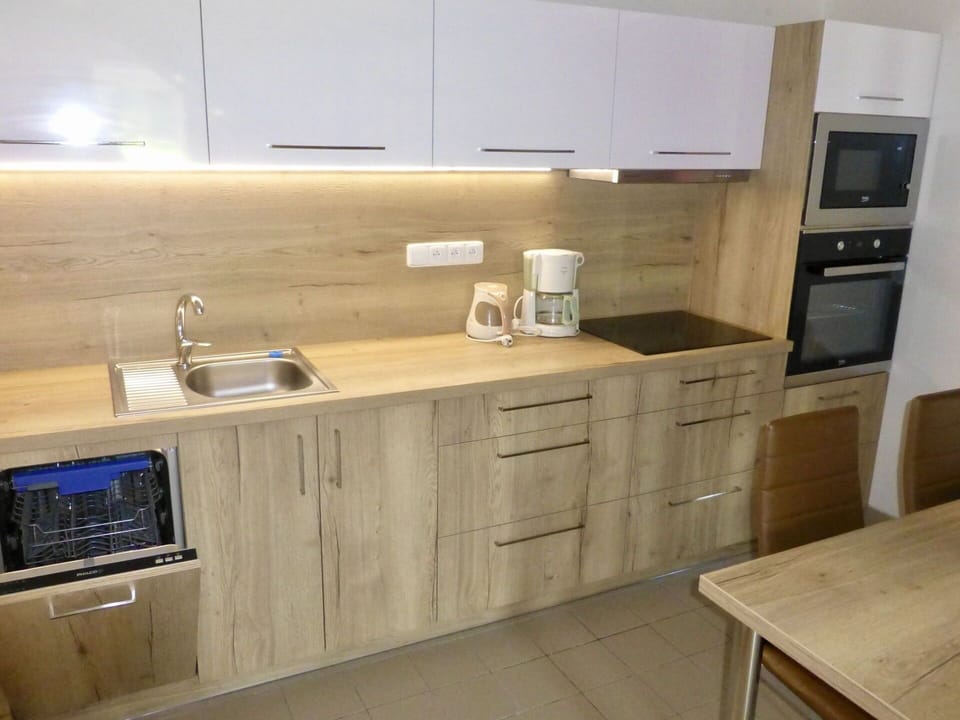 Kitchen Sink, Cabinetry, Tap, Sink, Countertop, Furniture, Plumbing Fixture, Kitchen, Kitchen Stove, Wood