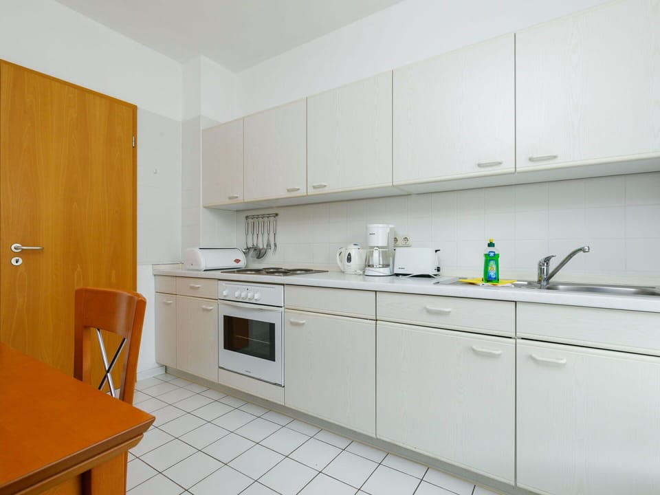 Cabinetry, Kitchen Sink, Countertop, Sink, Furniture, Tap, Building, Kitchen, Wood, Kitchen Stove