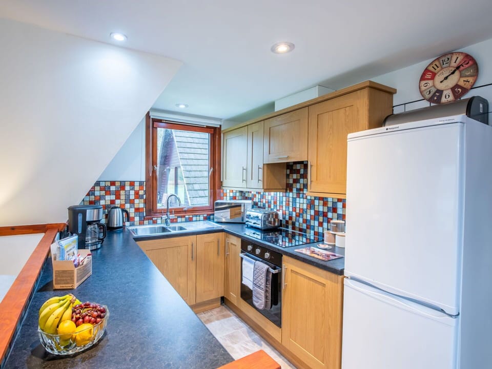 Home, Wood Stain, Kitchen, Cabinetry, Countertop, Varnish, Hardwood, Houseplant