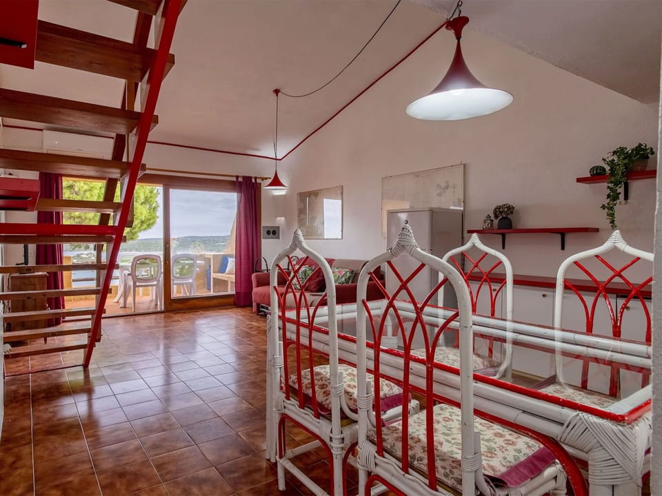 Property, Wood, Interior Design, Floor, Wall, Flooring, Ceiling, Hardwood, Hall, Beam
