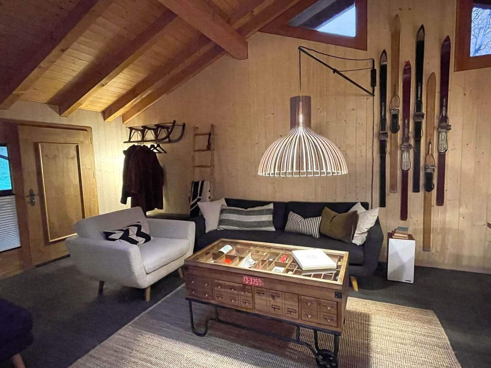 Property, Furniture, Wood, Picture Frame, Building, Interior Design, Comfort, Floor, Flooring, House