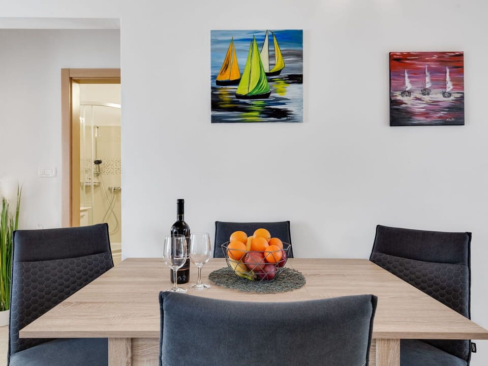 Table, Furniture, Property, Bottle, Plant, Interior Design, Picture Frame, Orange, Yellow, Wall