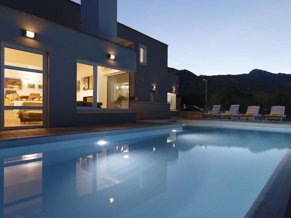 Sky, Water, Building, Property, Light, Azure, Window, Interior Design, Swimming Pool, House