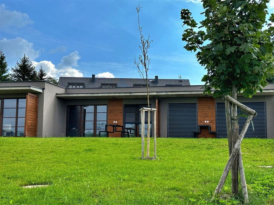 Cloud, Plant, Sky, Property, Building, Window, Tree, Land Lot, Door, House