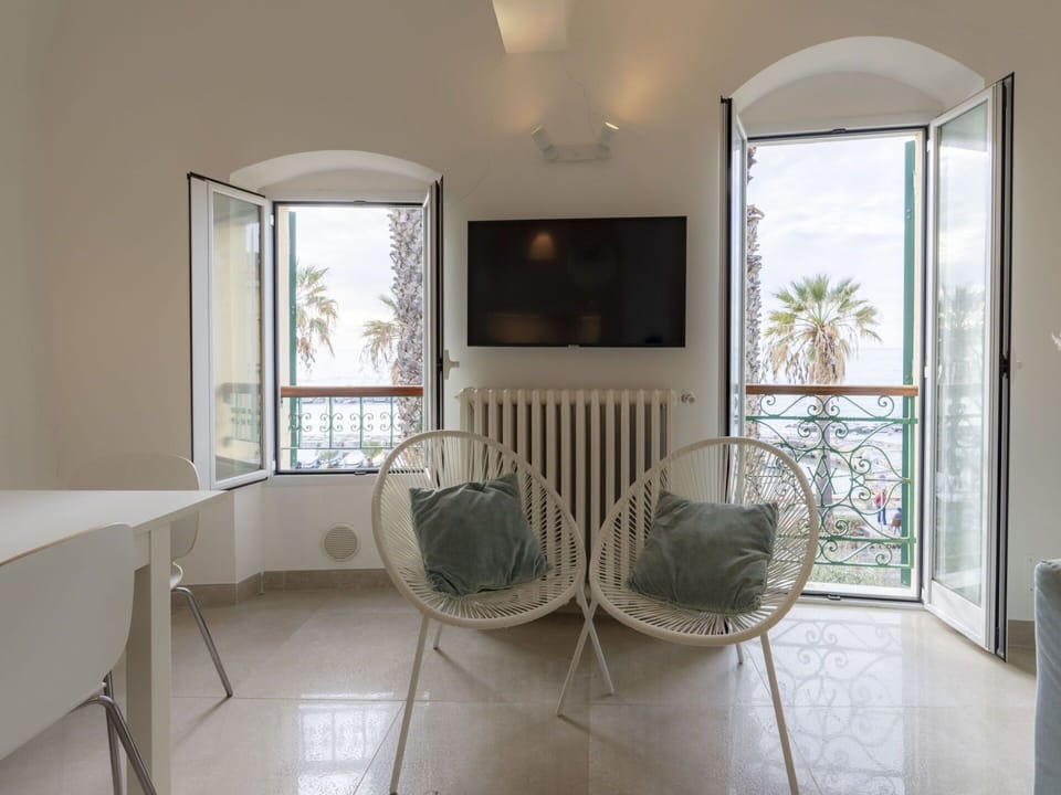 Property, Window, Building, Wood, Interior Design, Chair, Shade, Hall, Flooring