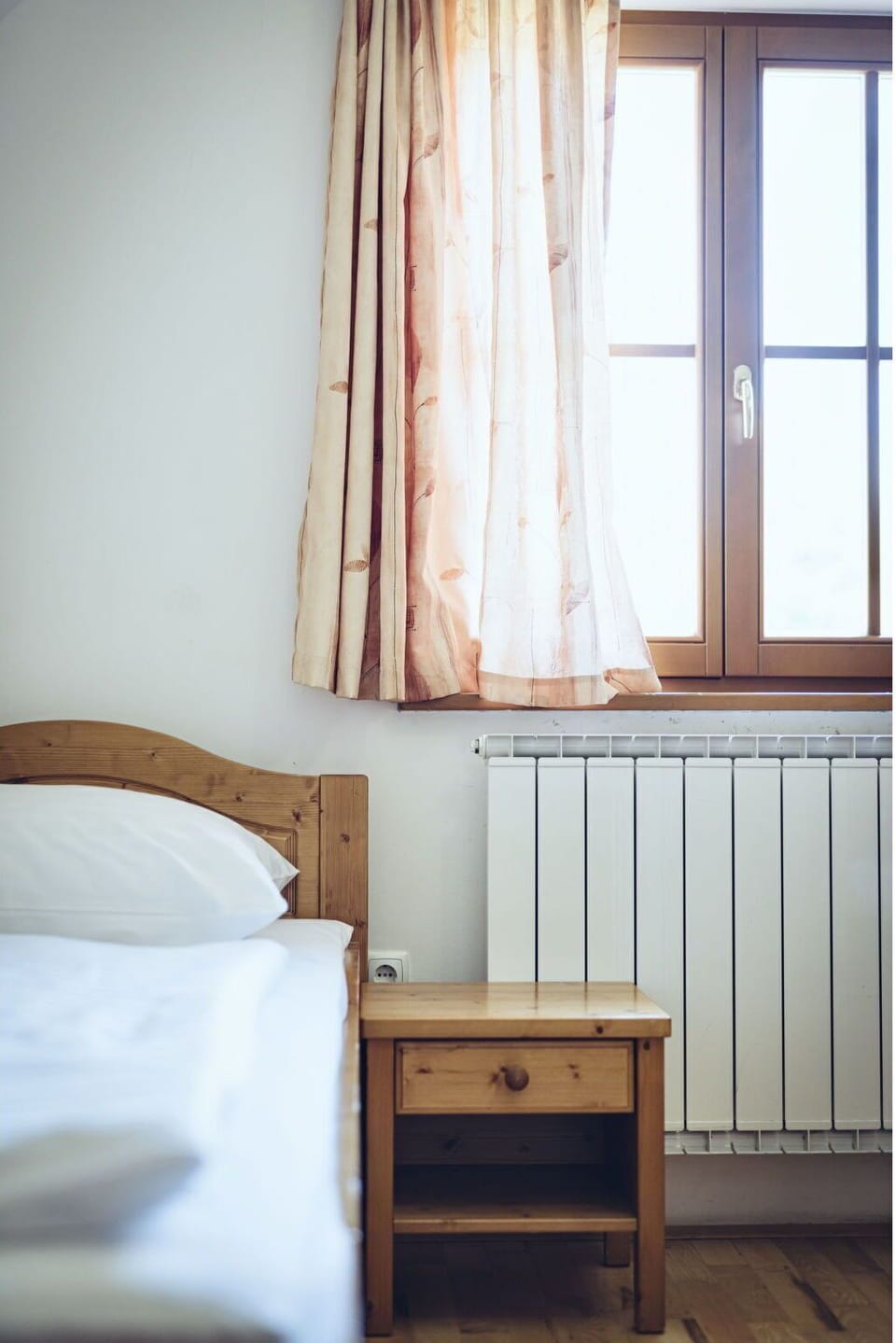 Window, Property, Furniture, Curtain, Wood, Textile, Comfort, Shade, Interior Design, Building