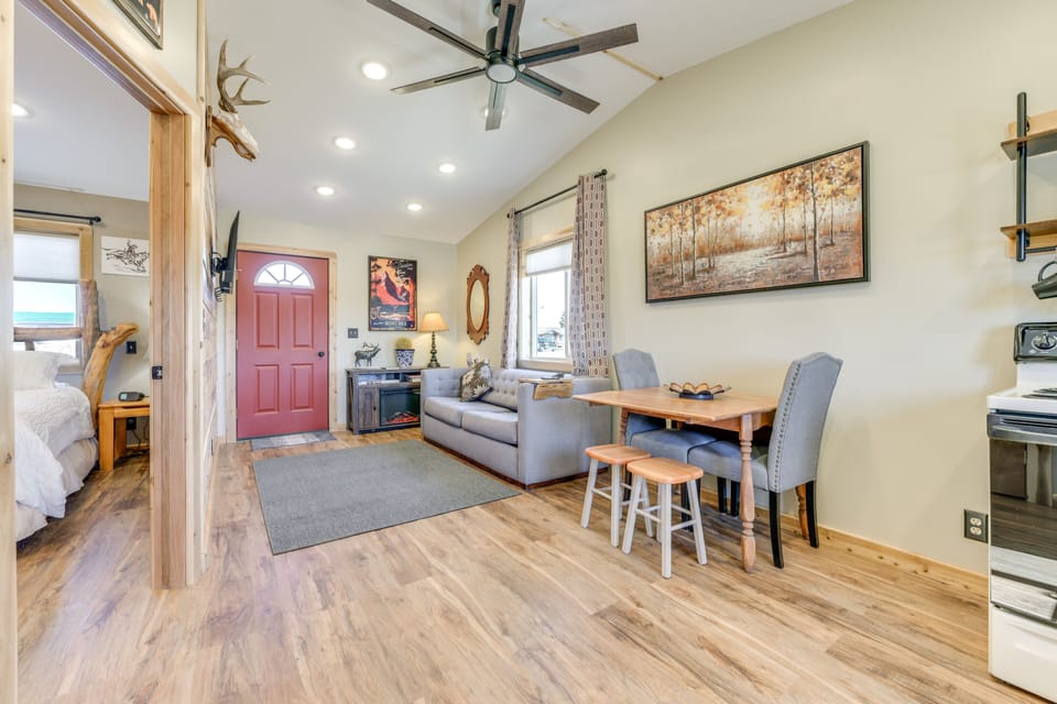 Living Room | Queen Sleeper Sofa | Smart TV | Electric Fireplace | Board Games